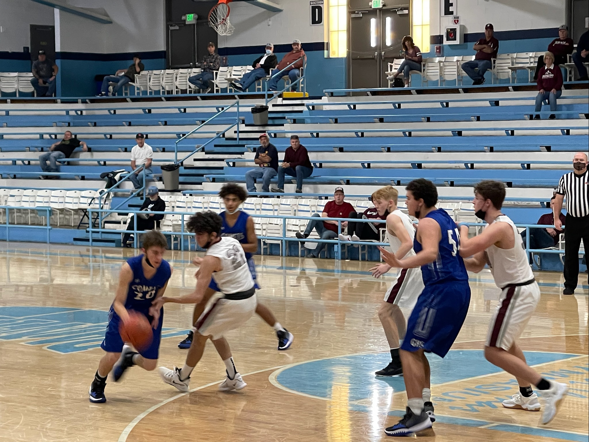 Duster Thomas Gym:  Pinckneyville, Illinois – The Taj Mahal of Basketball